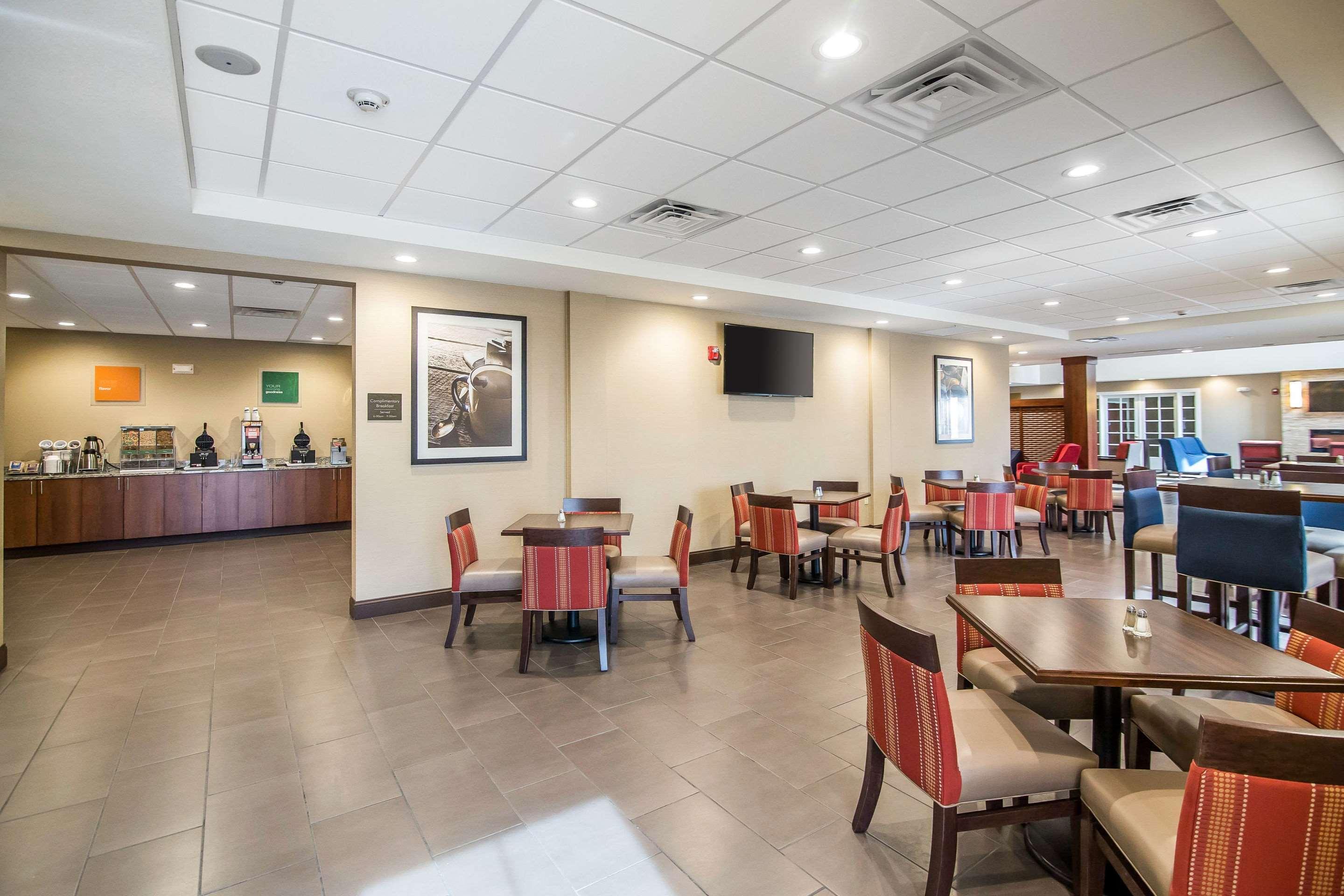 Comfort Suites Dodge City Extérieur photo