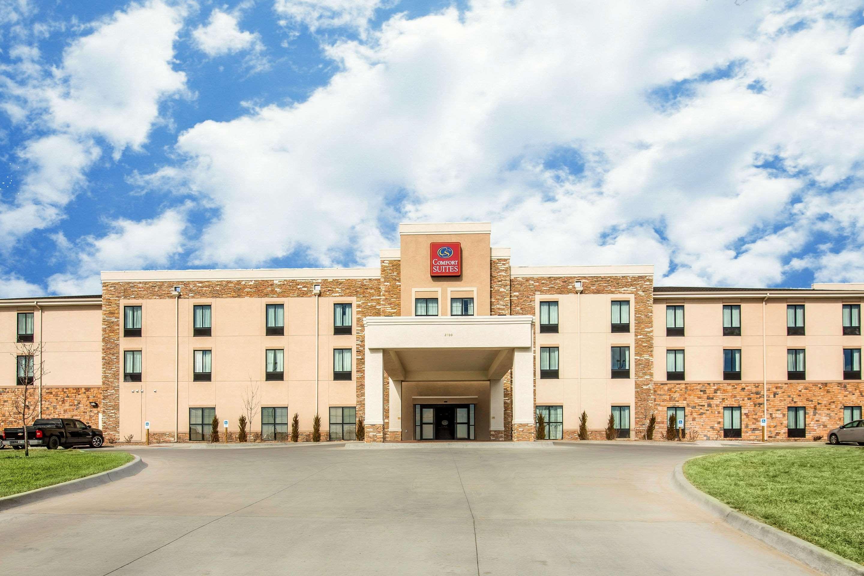 Comfort Suites Dodge City Extérieur photo